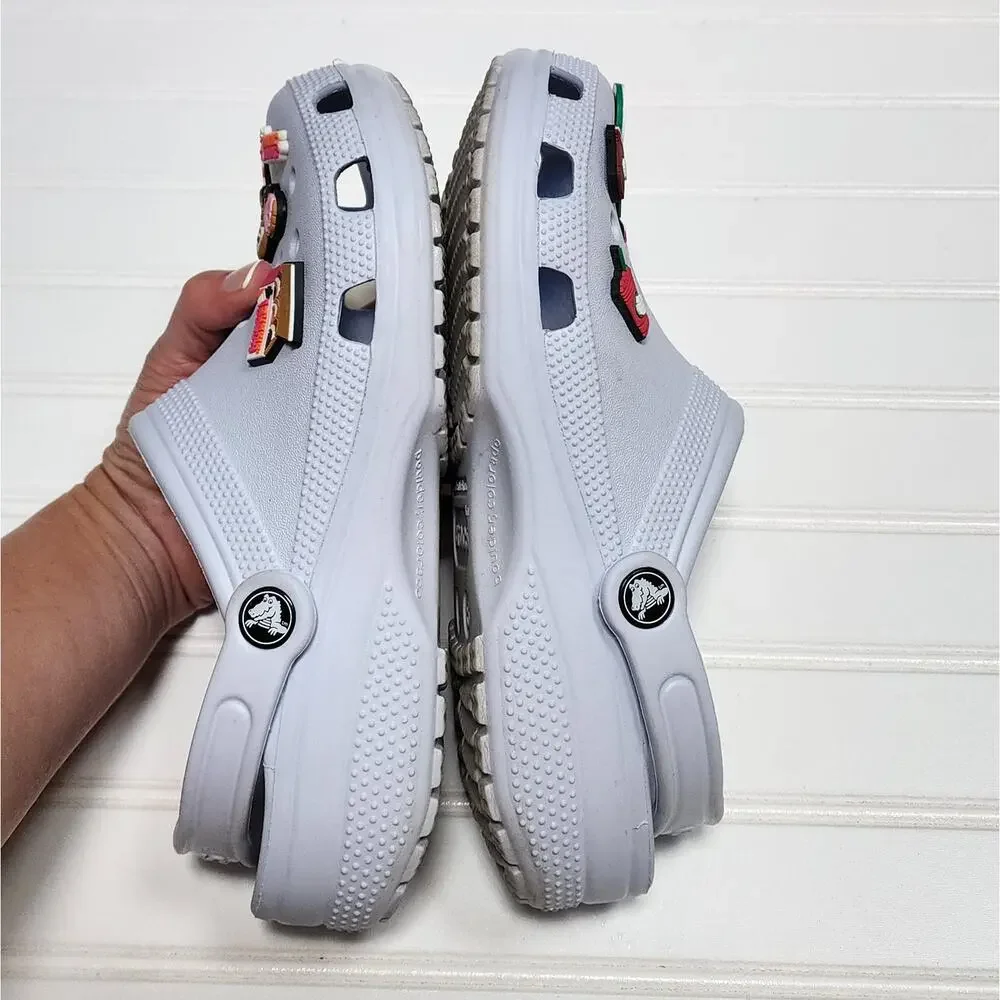 Crocs Classic Kids Clogs Sandals Size 6 Big Kids